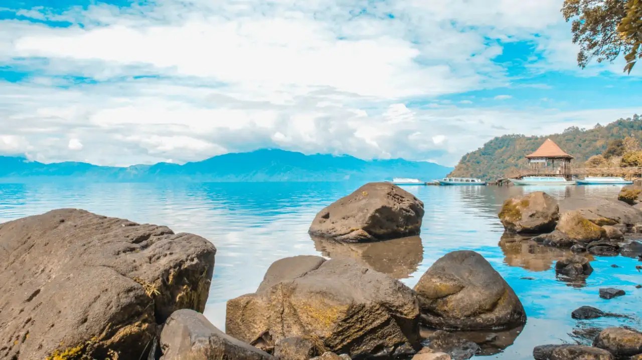 Ranau danau sumatra