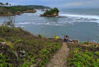 Pantai ujung genteng sukabumi alam simfoni menentramkan tiket rute pantainesia wisata kenjeran ria masuk menuju lokasi tukangpantai traverse tempatwisataunik riau