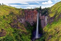 Sumatra piso waterfall sipiso